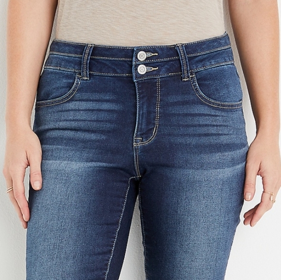 Maurices M Jeans Super Soft Mid Rise Double Button Jeggings - Picture 2 of 11